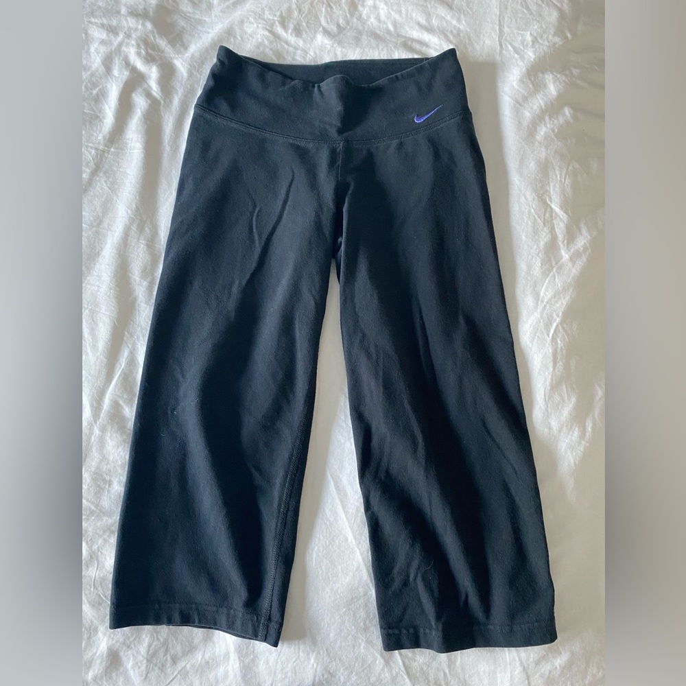 Wide leg cropped athletic pants